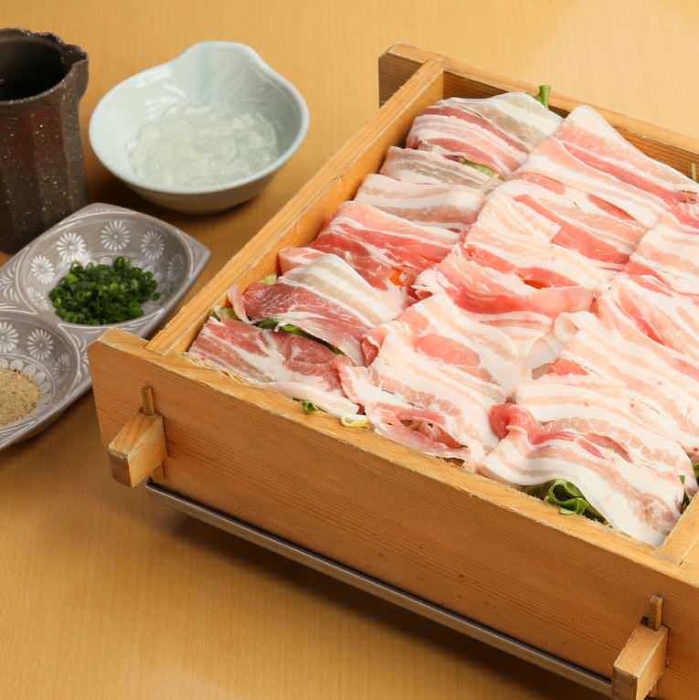 ジューシー・ヘルシー!九州産霧島純粋豚とたっぷり野菜のせいろ蒸し