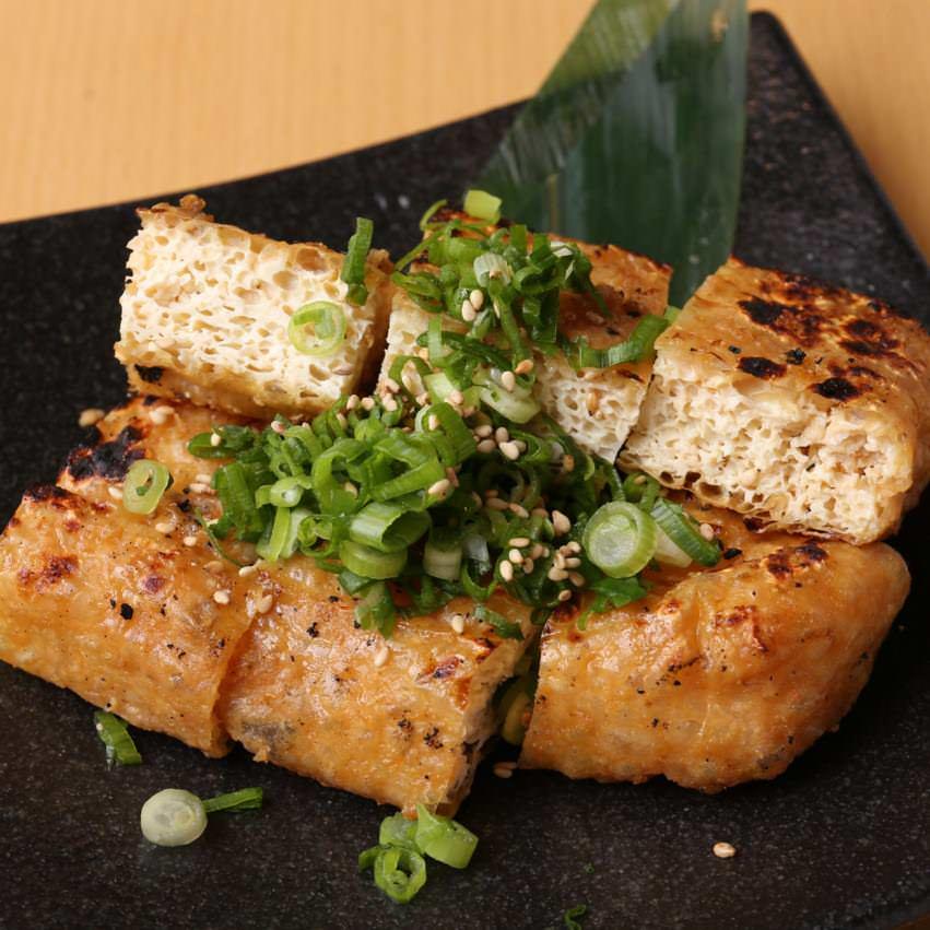 新潟名産!味噌漬け栃尾揚げ炭火炙り
