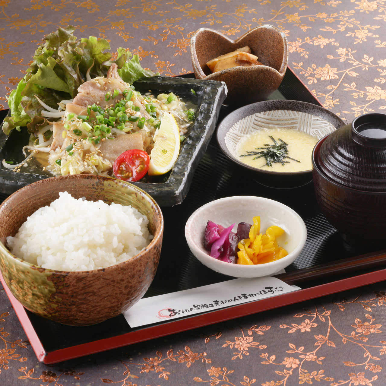 ほっこりの日替り丼膳