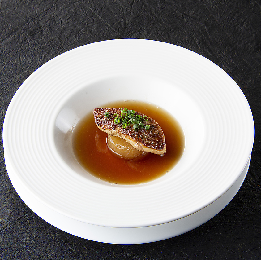 Foie gras and radish soup